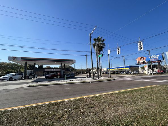 West Tampa / Stadium Retail: 2910 N Himes Ave , Tampa, FL 33607